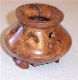 Burr pot by Graham Holcroft